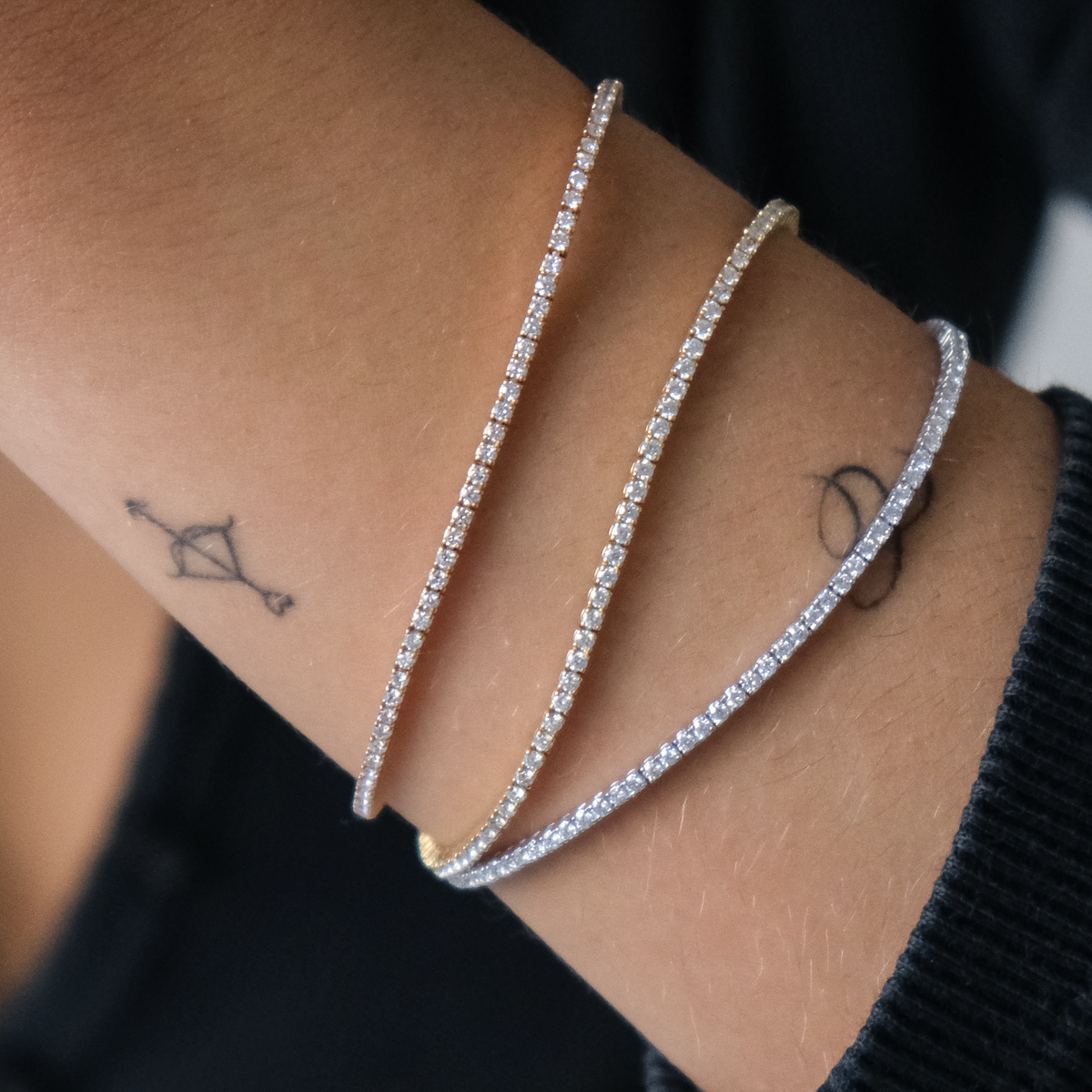 Brilliant cut diamond tennis bracelet in Yellow, White and Rose Gold 18k