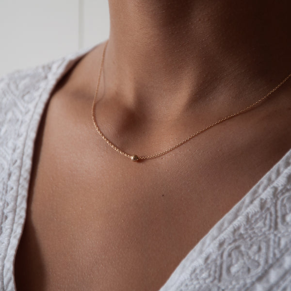 Minimalist Ball Necklace in 14k Gold – Vivien Frank Designs