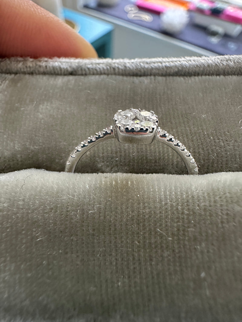 Diamond Cluster ring