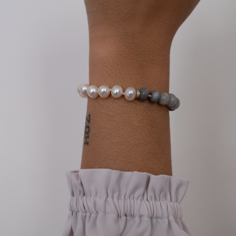 Pearl and Grey Cat eye Bracelet 14k gold