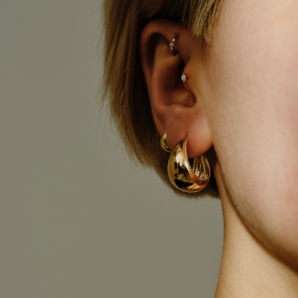 Dome Milgrain Edge Grande Hoops XL