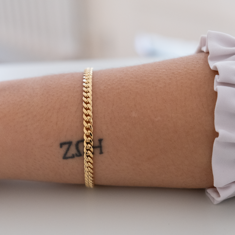 14k gold Curb chain bracelet