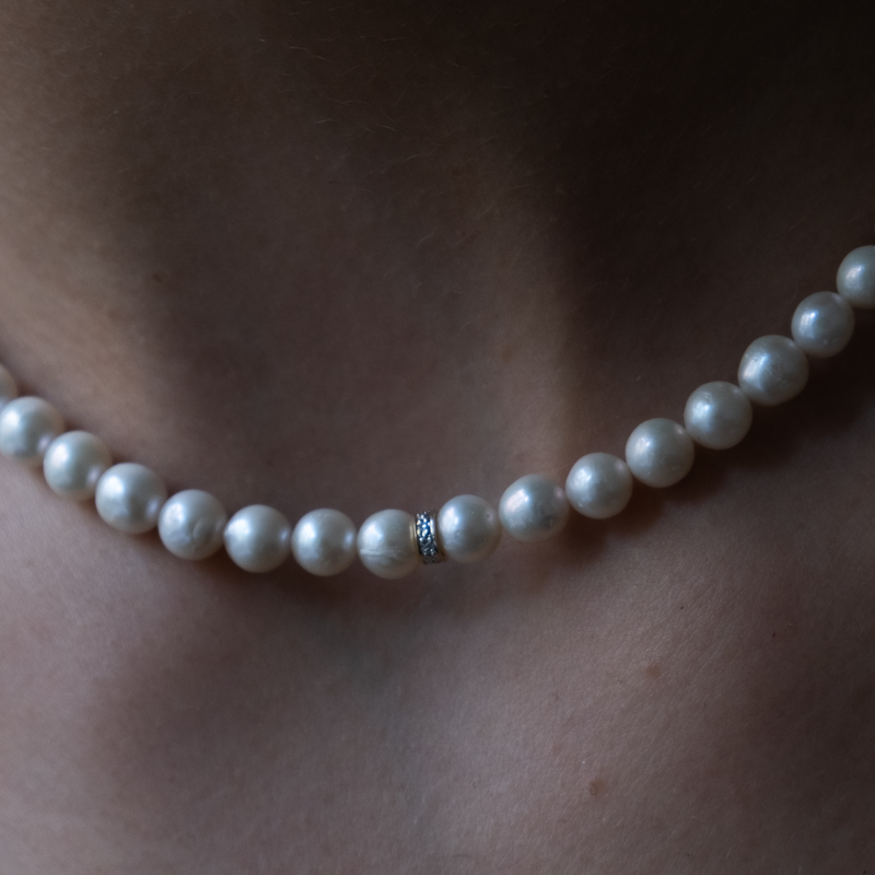 Fresh Water Pearl Choker necklace 5.5mm with 14k Accent Bead