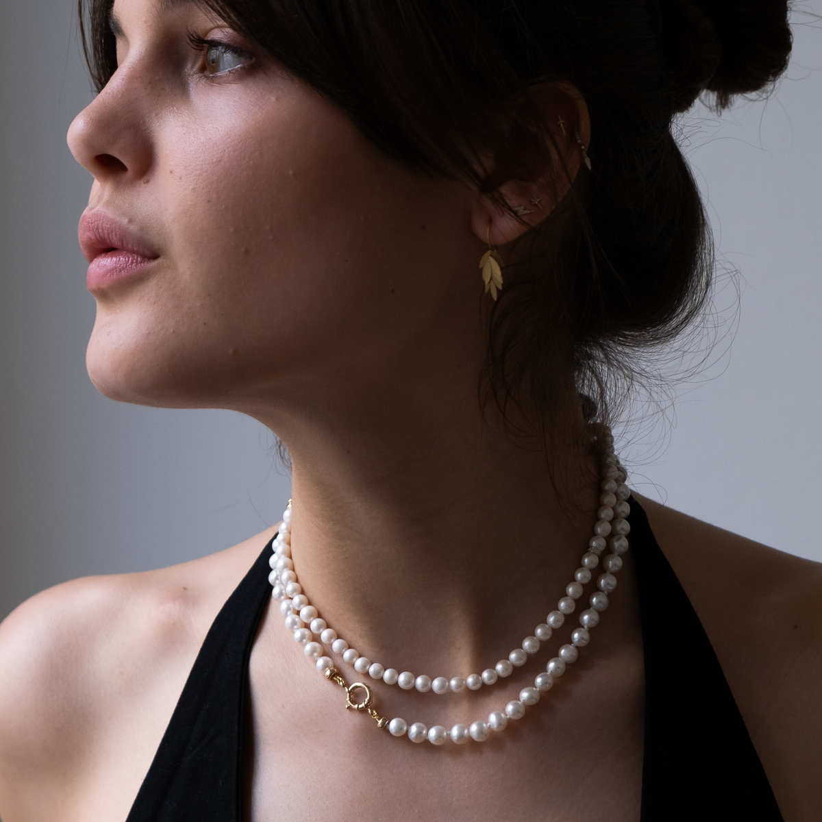 Fresh Water Pearl Choker necklace with Accent Bead