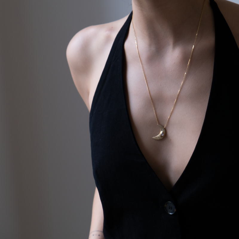 Crescent moon necklace 14k gold