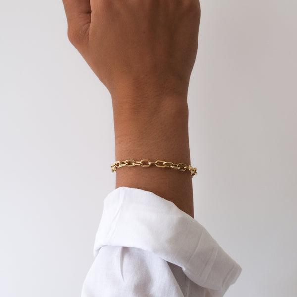 Rectangle Link Bracelet in 14k solid gold