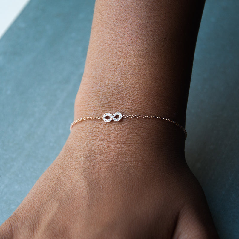 ENCHANTING CHARM - silver infinity - string bracelet with silver pendant