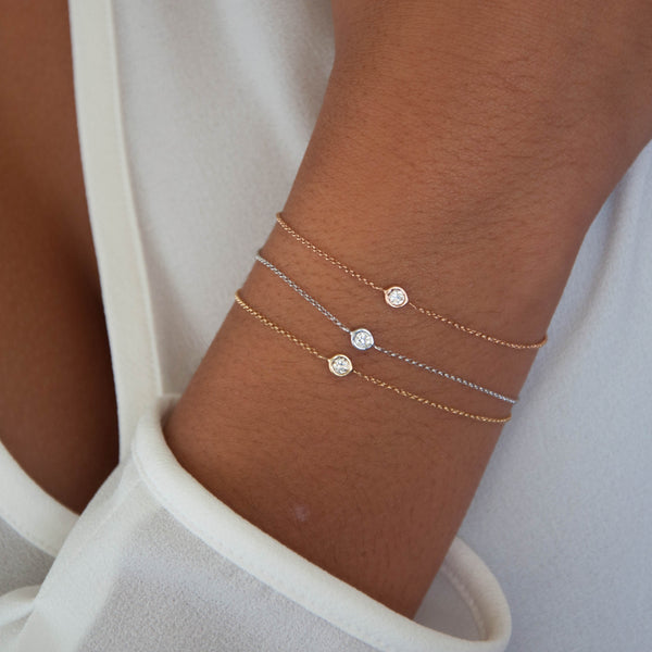 Diamond Solitaire Bracelet in 18k solid gold - Vivien Frank Designs